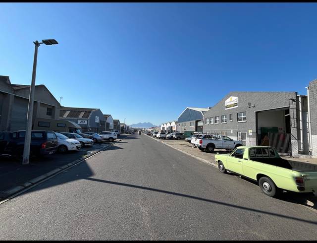 444M² WAREHOUSE TO LET IN BRACKENFELL INDUSTRIAL